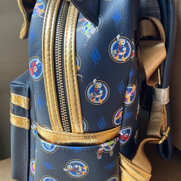 Disney wish cruise loungefly rapunzel - Picture 4 of 4